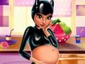 Παιχνίδι Η Catwoman είναι έγκυος  σε απευθείας σύνδεση