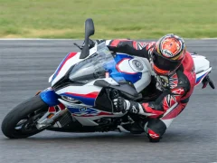 BMW S1000RR — δωρεάν online παιχνίδι