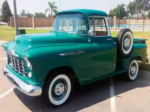 Classic Trucks Puzzle — δωρεάν online παιχνίδι